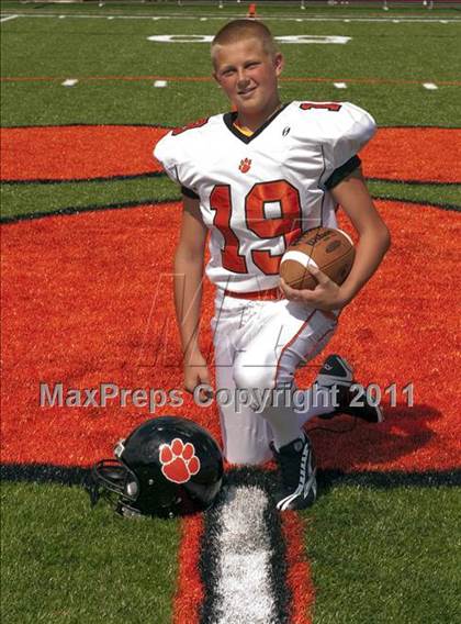 Thumbnail 2 in Ridgefield Football Team & Indivdual Photos photogallery.