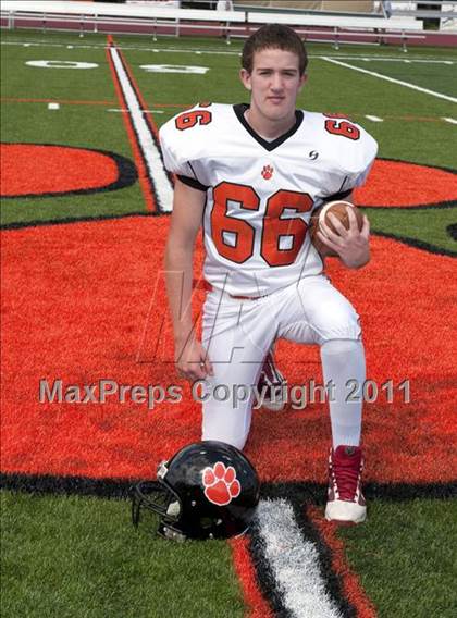 Thumbnail 3 in Ridgefield Football Team & Indivdual Photos photogallery.