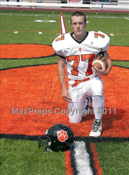 Thumbnail 3 in Ridgefield Football Team & Indivdual Photos photogallery.