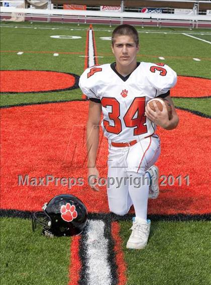 Thumbnail 2 in Ridgefield Football Team & Indivdual Photos photogallery.