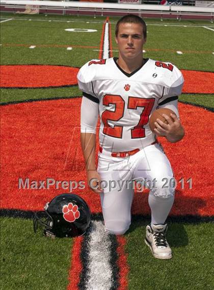 Thumbnail 2 in Ridgefield Football Team & Indivdual Photos photogallery.