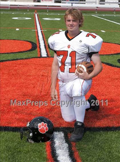Thumbnail 3 in Ridgefield Football Team & Indivdual Photos photogallery.
