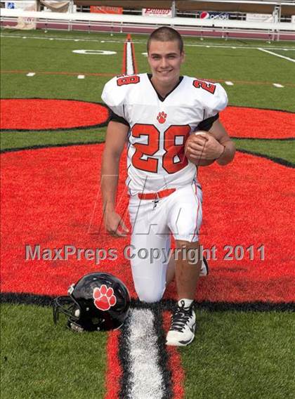Thumbnail 3 in Ridgefield Football Team & Indivdual Photos photogallery.