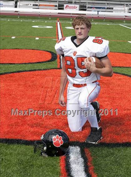 Thumbnail 1 in Ridgefield Football Team & Indivdual Photos photogallery.
