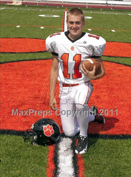 Thumbnail 2 in Ridgefield Football Team & Indivdual Photos photogallery.