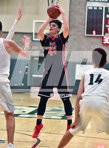 Thumbnail 3 in Ayala vs. Bonita photogallery.