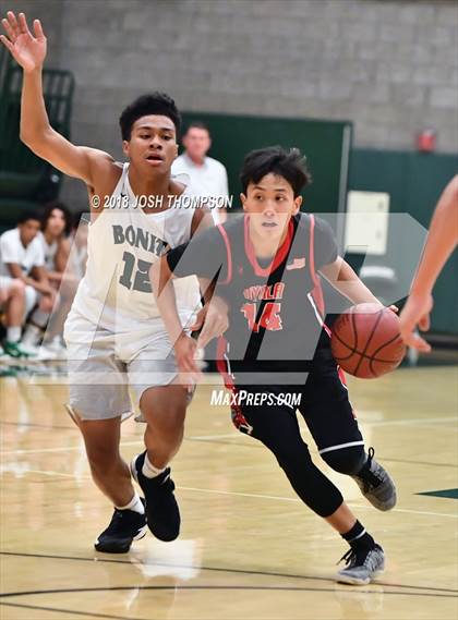 Thumbnail 3 in Ayala vs. Bonita photogallery.