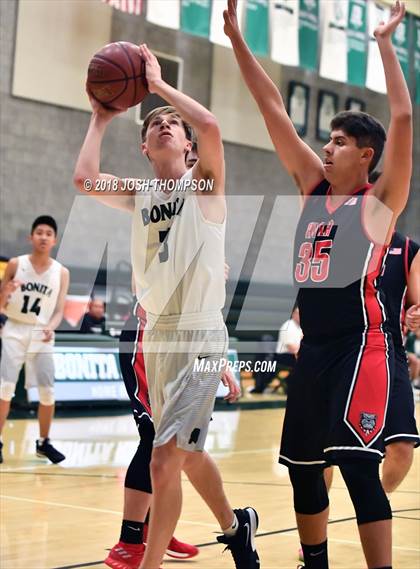 Thumbnail 1 in Ayala vs. Bonita photogallery.