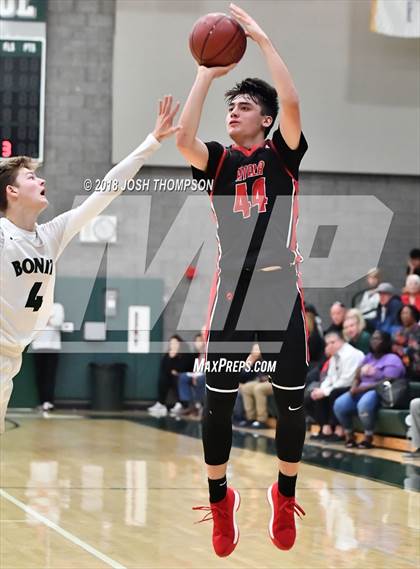 Thumbnail 3 in Ayala vs. Bonita photogallery.