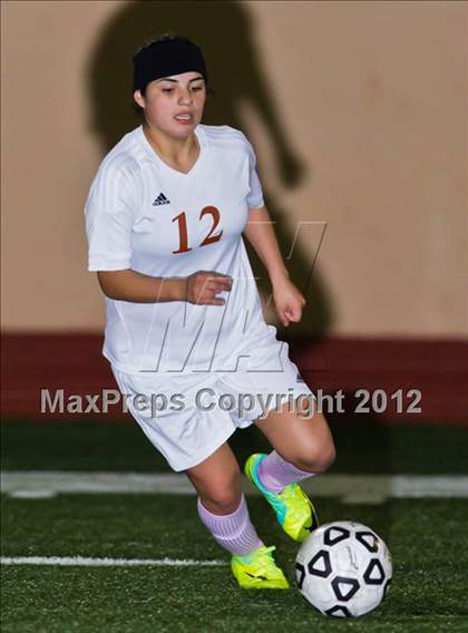 Thumbnail 1 in Alvin vs Dickinson photogallery.