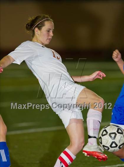 Thumbnail 1 in Alvin vs Dickinson photogallery.