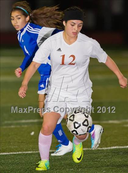 Thumbnail 2 in Alvin vs Dickinson photogallery.