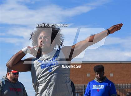 Thumbnail 1 in Sam Mosley Relays (Shot Put) photogallery.