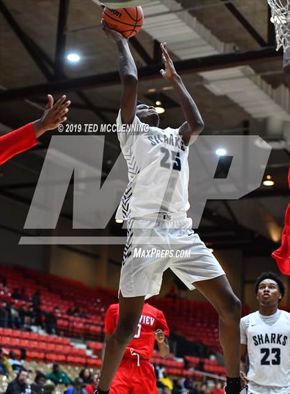 Thumbnail 1 in University vs Parkview (King Cotton Classic) photogallery.