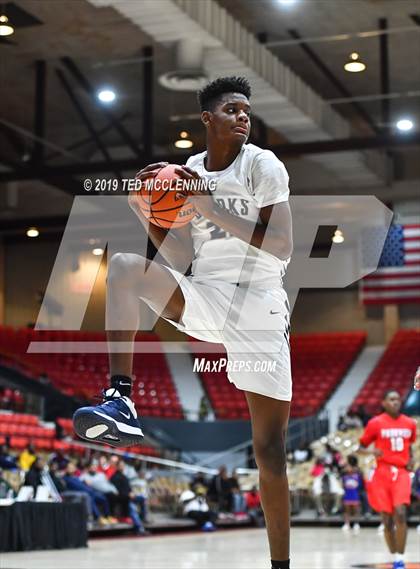 Thumbnail 3 in University vs Parkview (King Cotton Classic) photogallery.