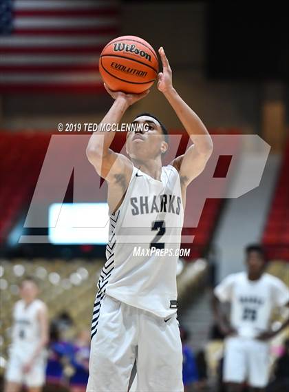 Thumbnail 2 in University vs Parkview (King Cotton Classic) photogallery.