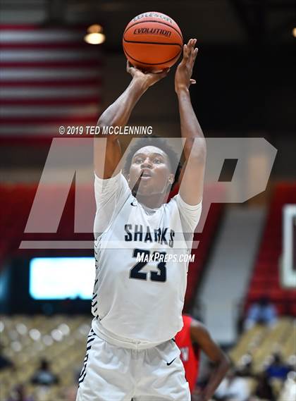 Thumbnail 3 in University vs Parkview (King Cotton Classic) photogallery.