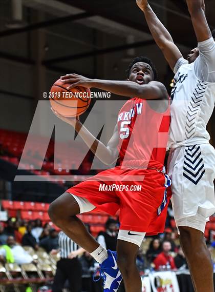 Thumbnail 1 in University vs Parkview (King Cotton Classic) photogallery.