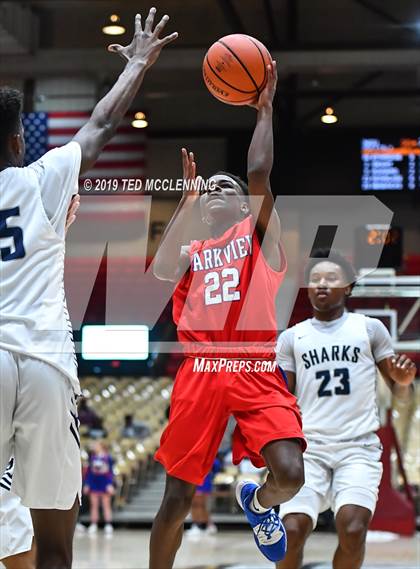 Thumbnail 2 in University vs Parkview (King Cotton Classic) photogallery.