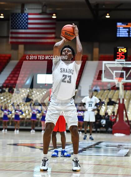 Thumbnail 1 in University vs Parkview (King Cotton Classic) photogallery.