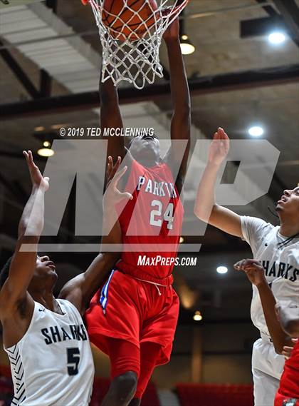 Thumbnail 2 in University vs Parkview (King Cotton Classic) photogallery.