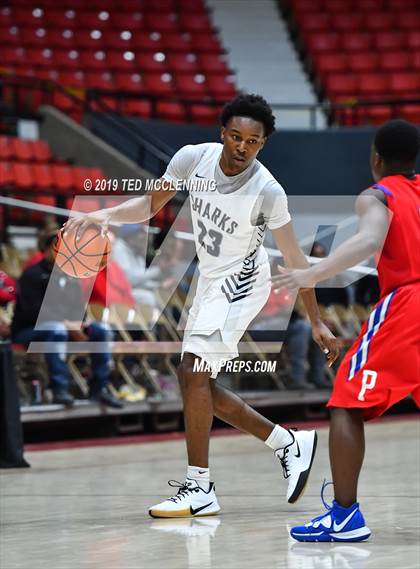 Thumbnail 3 in University vs Parkview (King Cotton Classic) photogallery.