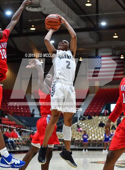 Thumbnail 3 in University vs Parkview (King Cotton Classic) photogallery.