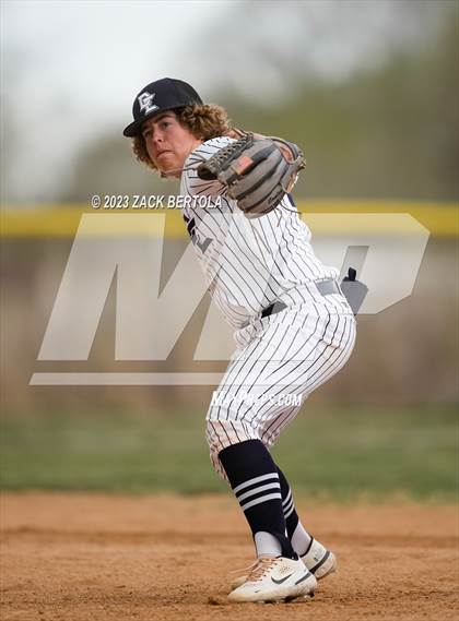 Thumbnail 3 in Duchesne vs. Kanab (UHSAA 2A 2nd Round) photogallery.
