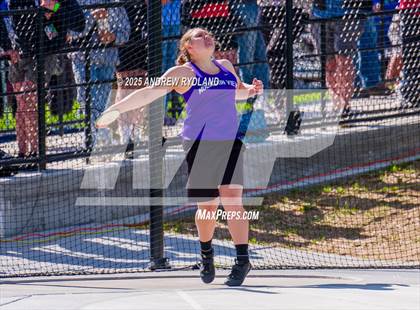 Thumbnail 3 in CHSAA 4A State Championships (Discus Final) photogallery.