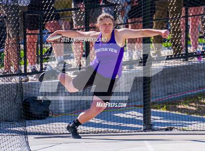 Thumbnail 2 in CHSAA 4A State Championships (Discus Final) photogallery.