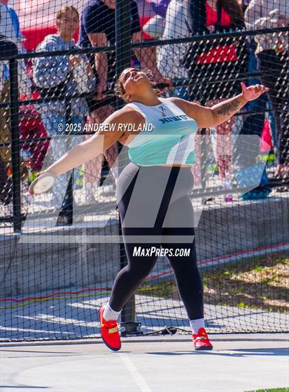 Thumbnail 1 in CHSAA 4A State Championships (Discus Final) photogallery.