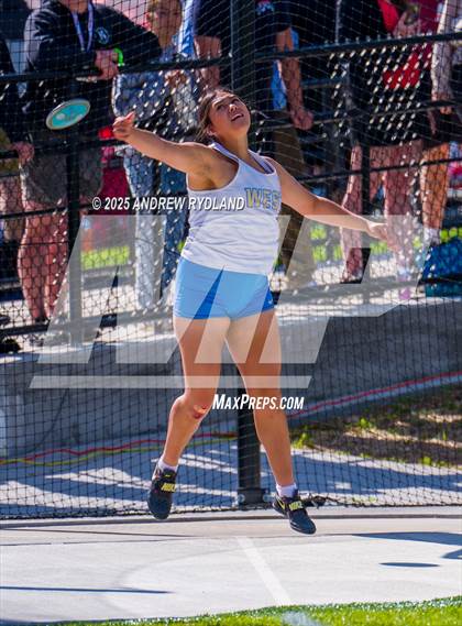 Thumbnail 3 in CHSAA 4A State Championships (Discus Final) photogallery.