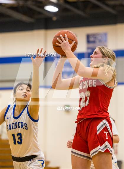 Thumbnail 1 in Truckee vs. Reed (Varsity Elite) photogallery.