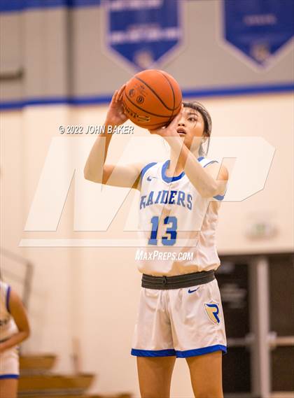 Thumbnail 2 in Truckee vs. Reed (Varsity Elite) photogallery.