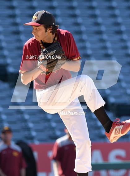 Thumbnail 1 in Estancia vs Costa Mesa photogallery.