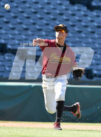 Thumbnail 3 in Estancia vs Costa Mesa photogallery.