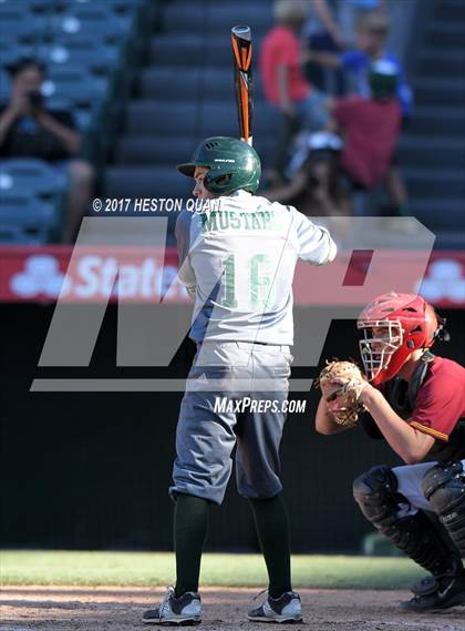 Thumbnail 3 in Estancia vs Costa Mesa photogallery.