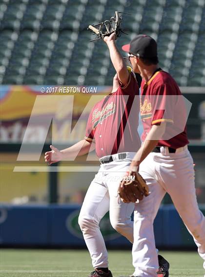 Thumbnail 3 in Estancia vs Costa Mesa photogallery.
