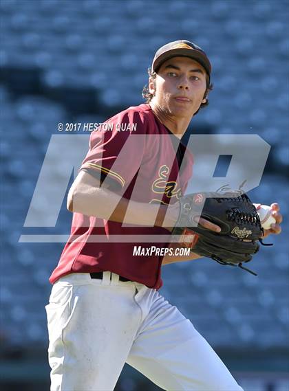 Thumbnail 3 in Estancia vs Costa Mesa photogallery.