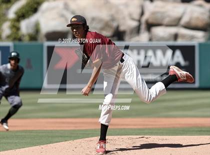 Thumbnail 2 in Estancia vs Costa Mesa photogallery.