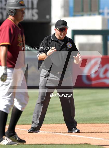 Thumbnail 2 in Estancia vs Costa Mesa photogallery.