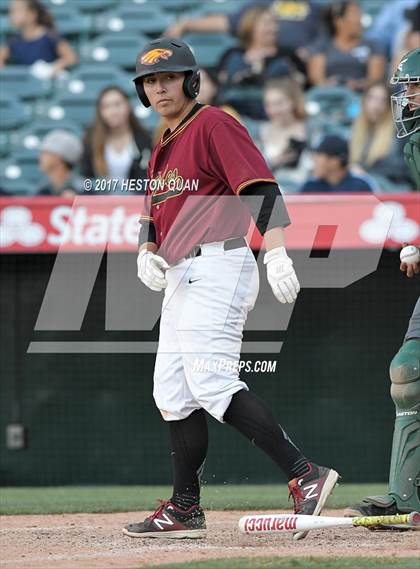 Thumbnail 3 in Estancia vs Costa Mesa photogallery.