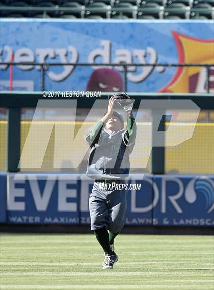 Thumbnail 1 in Estancia vs Costa Mesa photogallery.