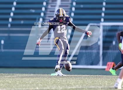 Thumbnail 3 in Hilton vs. University Prep (NYSPHSAA  5AA Quarterfinal) photogallery.