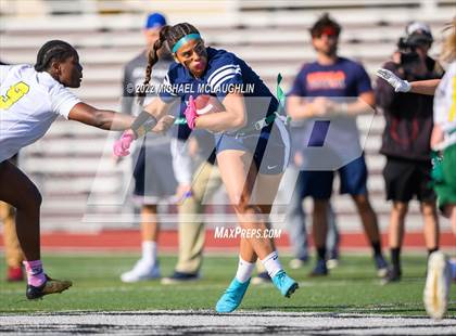 Thumbnail 1 in Lynbrook vs Bellmore-Merrick (Section VIII Nassau County Final) photogallery.
