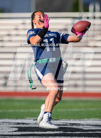 Thumbnail 2 in Lynbrook vs Bellmore-Merrick (Section VIII Nassau County Final) photogallery.