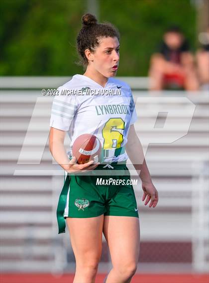 Thumbnail 2 in Lynbrook vs Bellmore-Merrick (Section VIII Nassau County Final) photogallery.