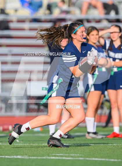 Thumbnail 1 in Lynbrook vs Bellmore-Merrick (Section VIII Nassau County Final) photogallery.