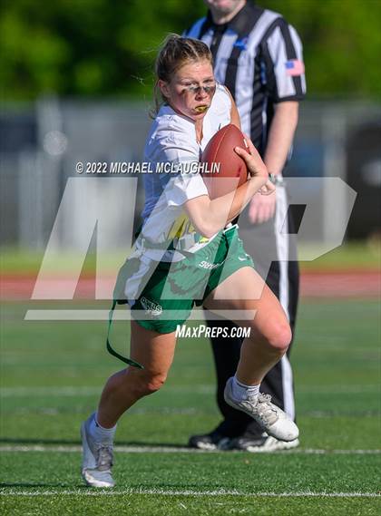 Thumbnail 2 in Lynbrook vs Bellmore-Merrick (Section VIII Nassau County Final) photogallery.