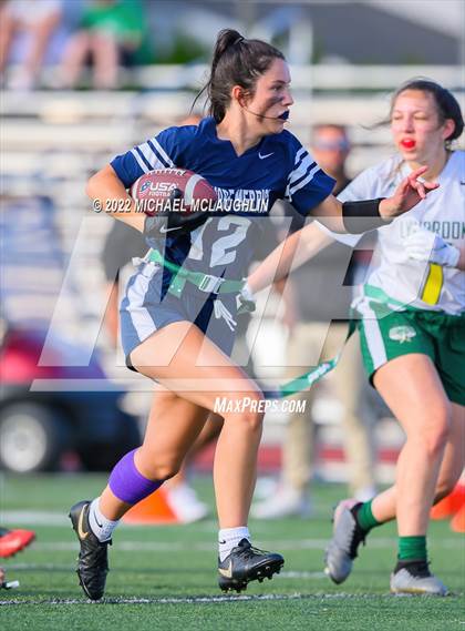 Thumbnail 1 in Lynbrook vs Bellmore-Merrick (Section VIII Nassau County Final) photogallery.